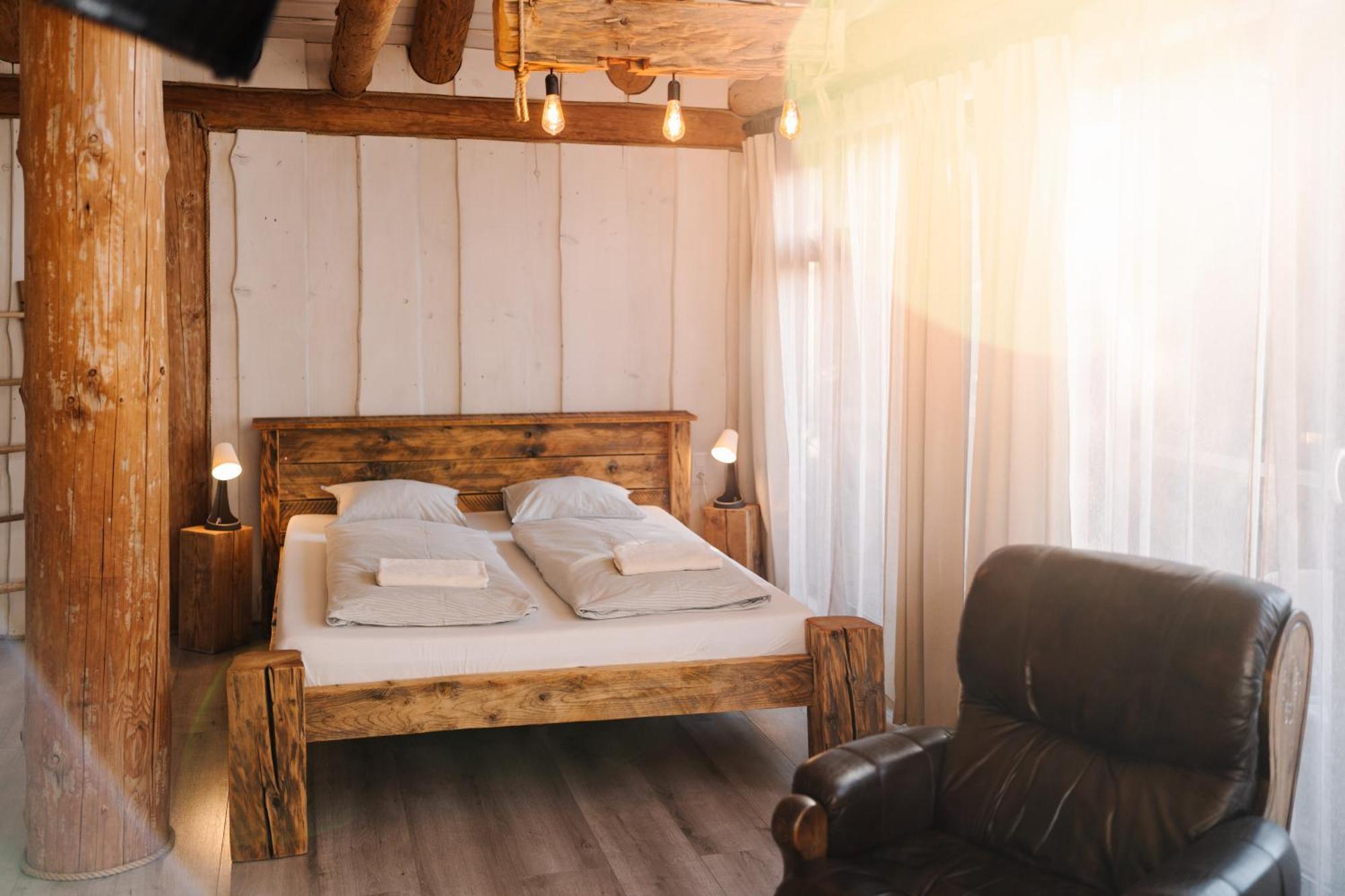 Gazdovsky Dvor B&B S Mini Wellness Bešeňová エクステリア 写真